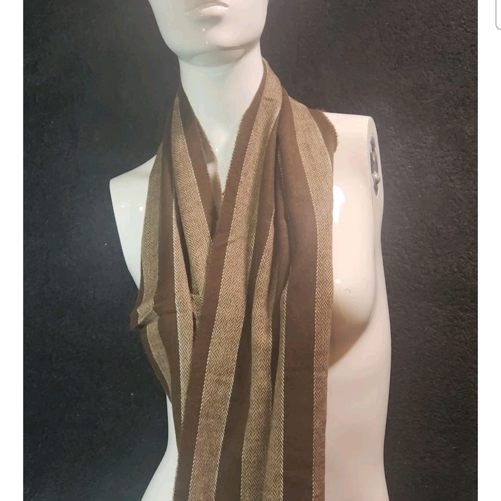Betmar New York Women's Scarf Made in Italy Brown Striped Acrylic Fringe NWT